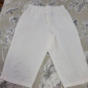 Gloria Vanderbilt White Cotton Pull-on Capris Long Shorts Size Medium EUC